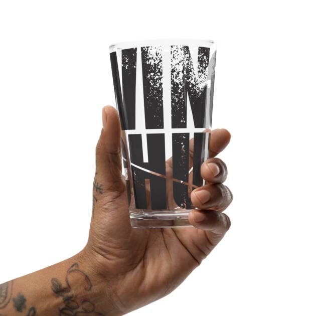 Wing Chun Pole Shaker Pint Glass